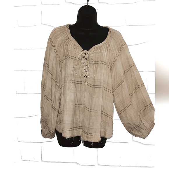 - WE THE FREE OVERSIZED PLAID SMOCKED TOP W/FULL SLEEVES - Picture 1 of 6